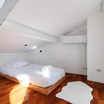 Open View Terrace - Wide 2 Bdr Quiet Area Appartement *