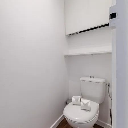 Апартаменты Wide 1 Bdr Quiet Area Open View *