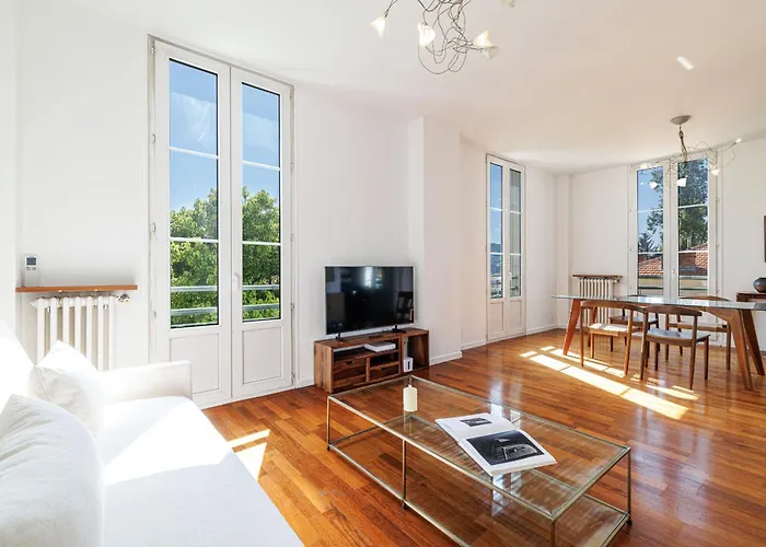 Open View Terrace - Wide 2 Bdr Quiet Area