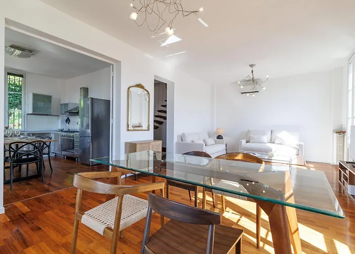 Open View Terrace - Wide 2 Bdr Quiet Area