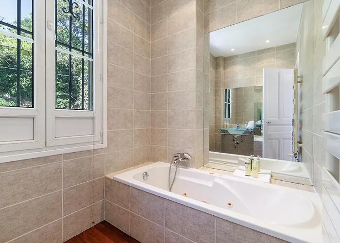 Open View Terrace - Wide 2 Bdr Quiet Area