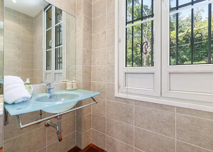 Open View Terrace - Wide 2 Bdr Quiet Area * Νίκαια