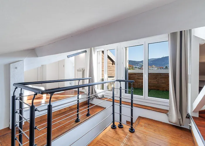 شقة Open View Terrace - Wide 2 Bdr Quiet Area نيس