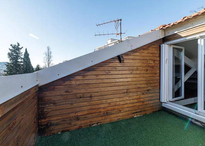 Open View Terrace - Wide 2 Bdr Quiet Area