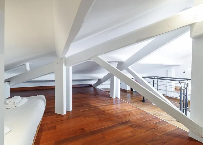 Open View Terrace - Wide 2 Bdr Quiet Area Νίκαια